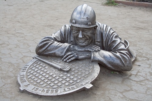 Памятник работникам коммунальных служб в Омске