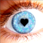 Голубой мерцающий глаз с сердечком внутри
