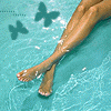 Ноги в бассейне