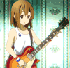 Юи хирасава из аниме 'k-on' играет на гитаре