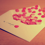 Любовное письмо наполненное сердечками (i love you)