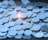 Множество серебряных монет