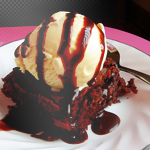  Десерт из мороженого с <b>шоколадом</b> 