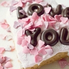 Пирожное с надписью (love you)