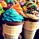 Цветное мороженое в рожках