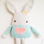  Игрушка заяц в вязаной кофте с <b>сердечком</b> 