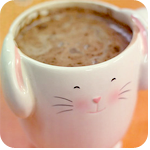 Кофе в чашке-кролике)