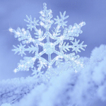 Красивая снежинка - подарок зимы
