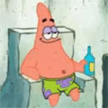 Патрик с бутылкой сидит в кресле (спанч боб)