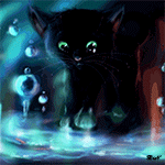 Плачущий черный котенок возле переливающейся лужи