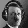 Гитлер в наушниках слушает музыку