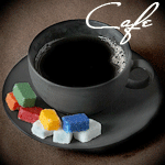 Чашка кофе, стоящая на блюдце с разноцветными кусочками с...