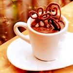  Чашка кофе с <b>шоколадными</b> цветами 