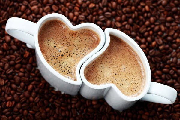 17 апреля. Международный день кофе. Чашечки кофе в виде с...
