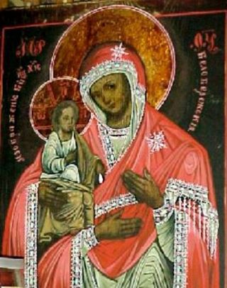 Белобережская Троеручица икона Божией Матери