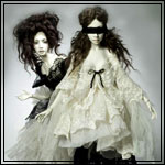  Две фарфоровые куклы в <b>старинных</b> платьях, автор александр... 