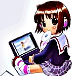 Девочка с ноутбуком с диском во рту
