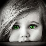  Прелестная малышка с зелеными <b>глазами</b> 