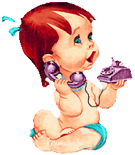 Девчушка разговаривает по телефону