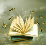 Бабочки летают у <b>открытой</b> книги 