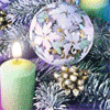 Новогодние украшения и свеча