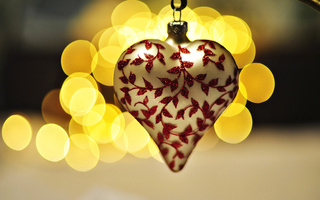 Сердечко-игрушка и новогодний подарок