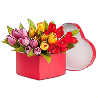 Подарочная коробка с тюльпанами