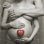 Сердечко на <b>животе</b> беременной 