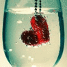 Сердце в стакане с водой