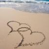 Сердечки на пляже