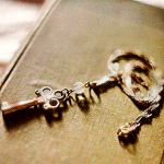 Ключ на книге