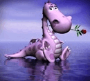 Розовый дракончик с розой во рту сидит на воде