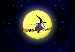 Ведьма на фоне луны в звездную ночь